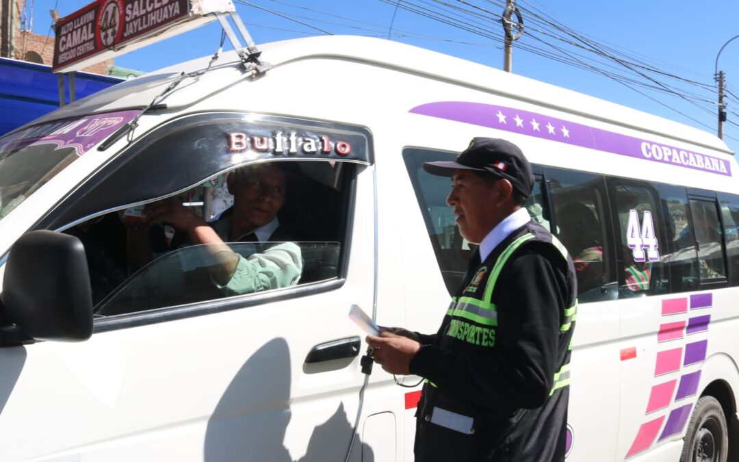 LA GERENCIA DE TRANSPORTE REALIZÓ SEMÁFORAZO DE SENSIBILIZACIÓN EN EDUCACIÓN VIAL