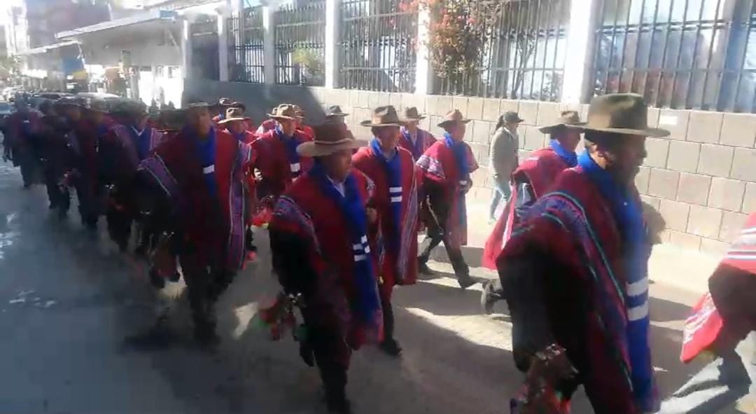 TENIENTES GOBERNADORES ARRIBAN A PUNO