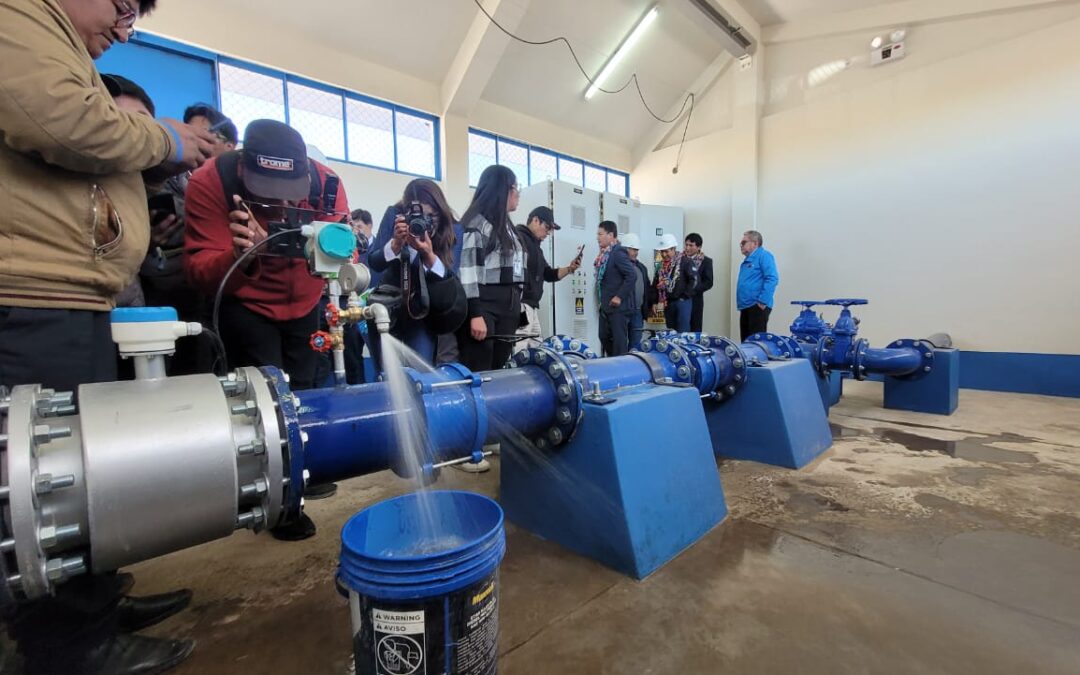 PUNO| INAUGURAN NUEVA LINEA DE IMPULSION DESDE TOTORANI, LA QUE ABASTECERÁ A ALTO PUNO Y LOS BARRIOS DE LA ZONA NORTE DE LA CIUDAD DE PUNO
