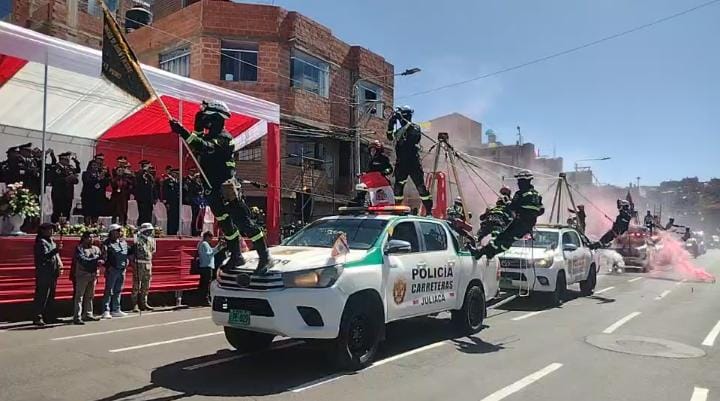 VIDEO| SOLO FFAA PARTICIPARON DEL DESFILE CÍVICO – MILITAR POR FIESTAS PATRIAS