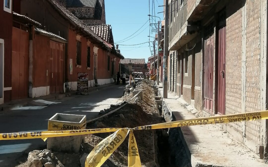 EN LAMPA EMPRESA-CONSORCIO ADD DEJA CALLES Y PLAZAS INTRANSITABLES Y ROMPE TUBERIAS MATRICES DE AGUA POTABLE