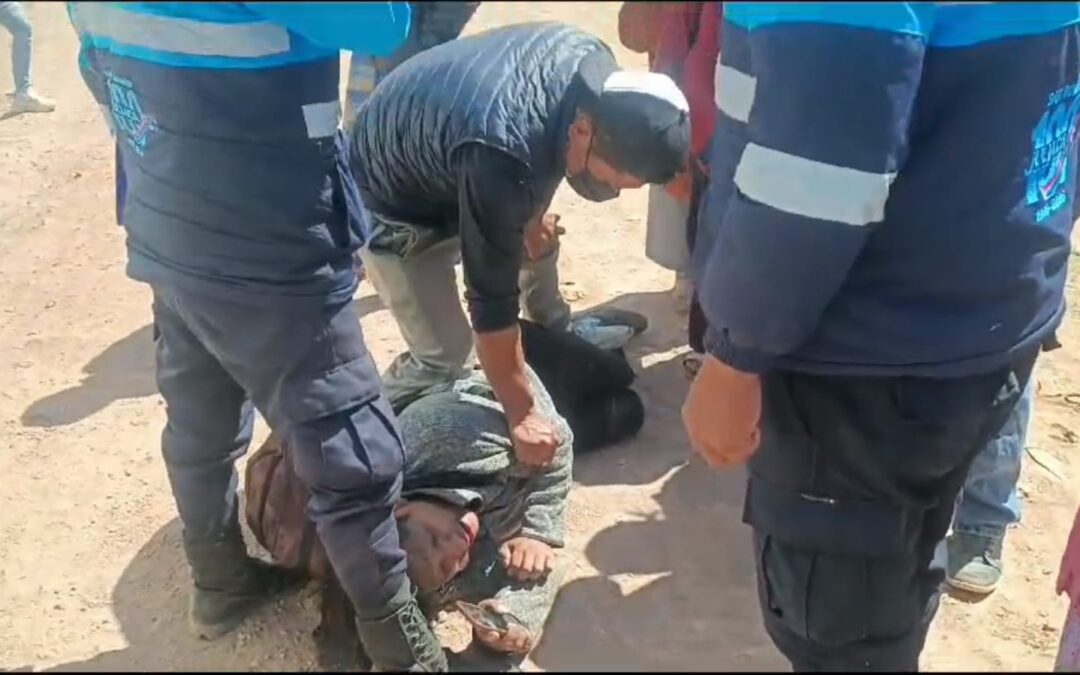 SUJETO SE SALVÓ DE SER LINCHADO, AL SER ATRAPADO Y ACUSADO DE PRETENDER ROBAR UNA  MOTO LINEAL EN JULIACA