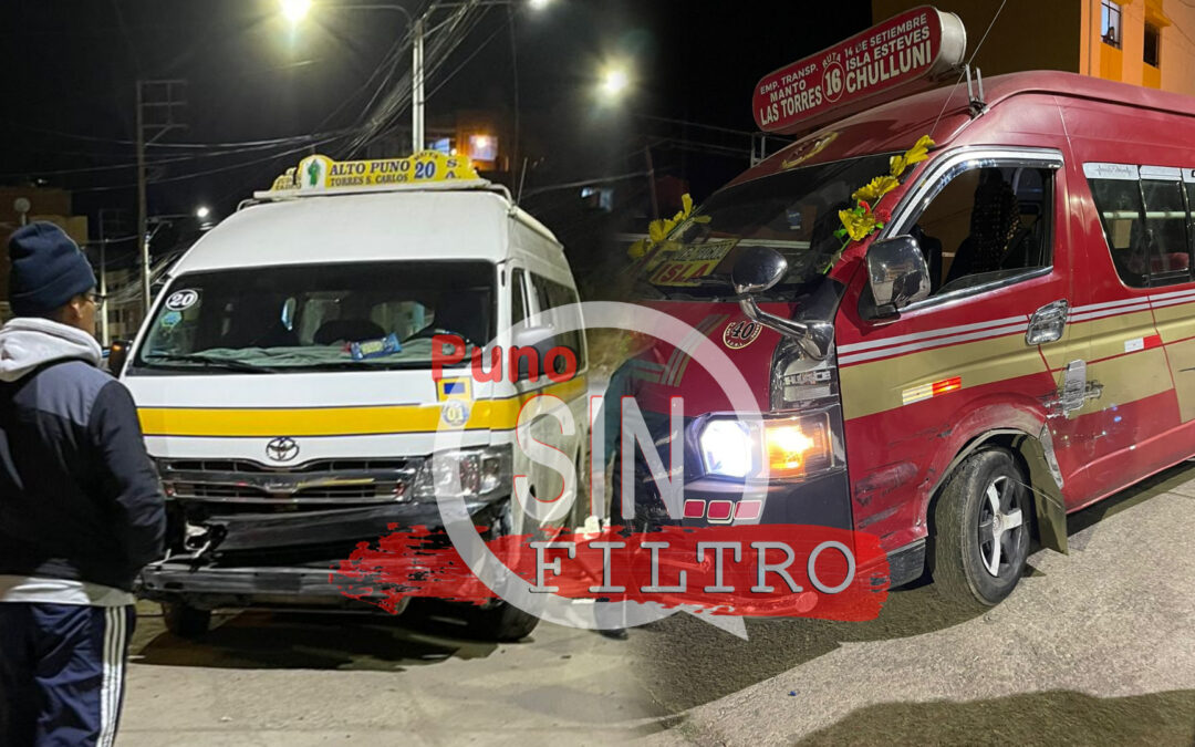COMPETENCIA POR PASAJEROS Y EXCESO DE VELOCIDAD PROVOCÓ CHOQUE DE COMBIS DEL SERVICIO URBANO